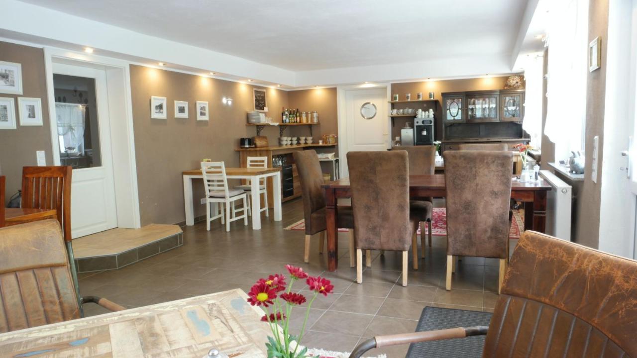 Pension & Seminarhaus "Haus Am Fluss" Laurenburg Buitenkant foto