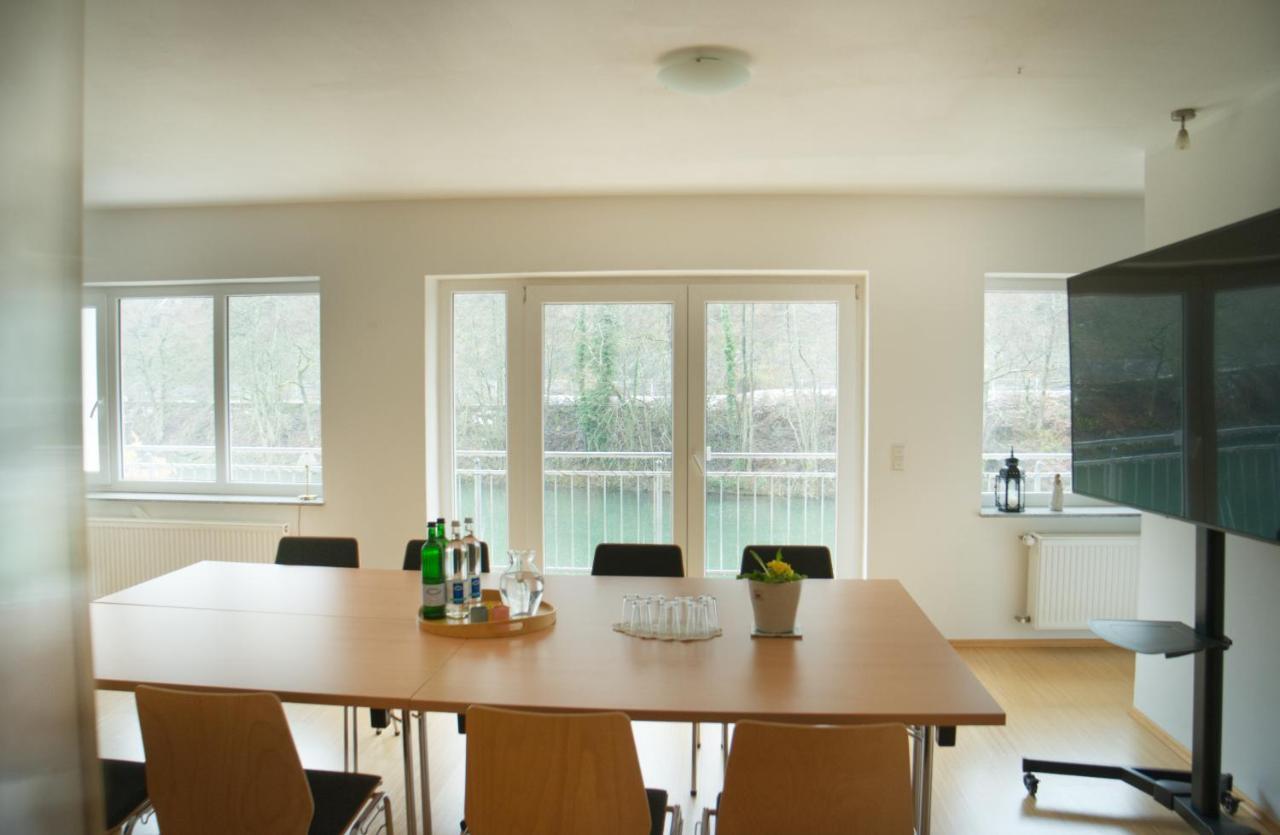 Pension & Seminarhaus "Haus Am Fluss" Laurenburg Buitenkant foto