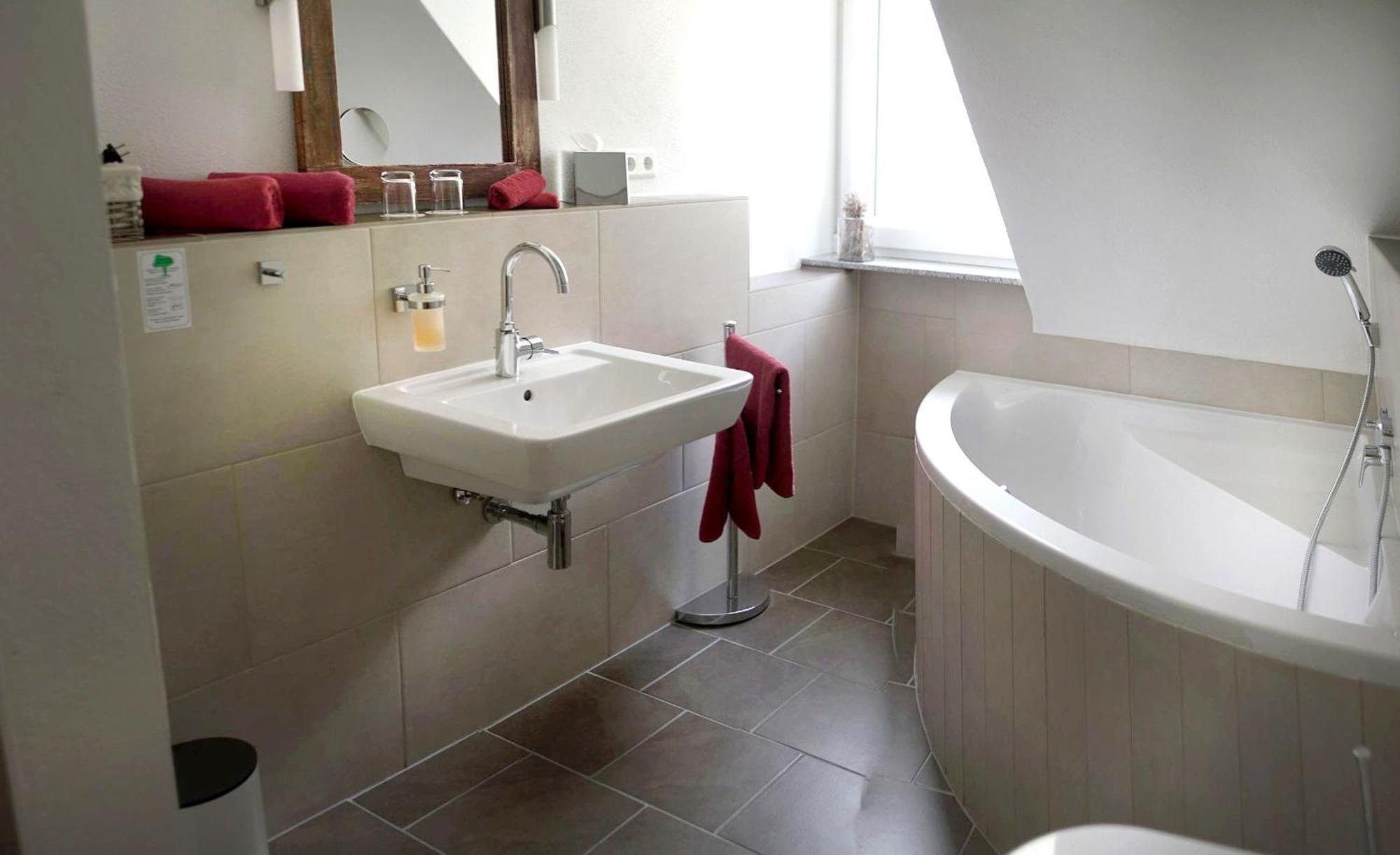 Pension & Seminarhaus "Haus Am Fluss" Laurenburg Kamer foto