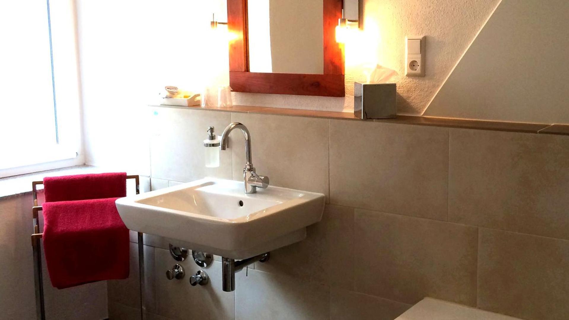 Pension & Seminarhaus "Haus Am Fluss" Laurenburg Kamer foto